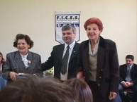 Entrega de Recordatorio a miembros Pro-Facultad